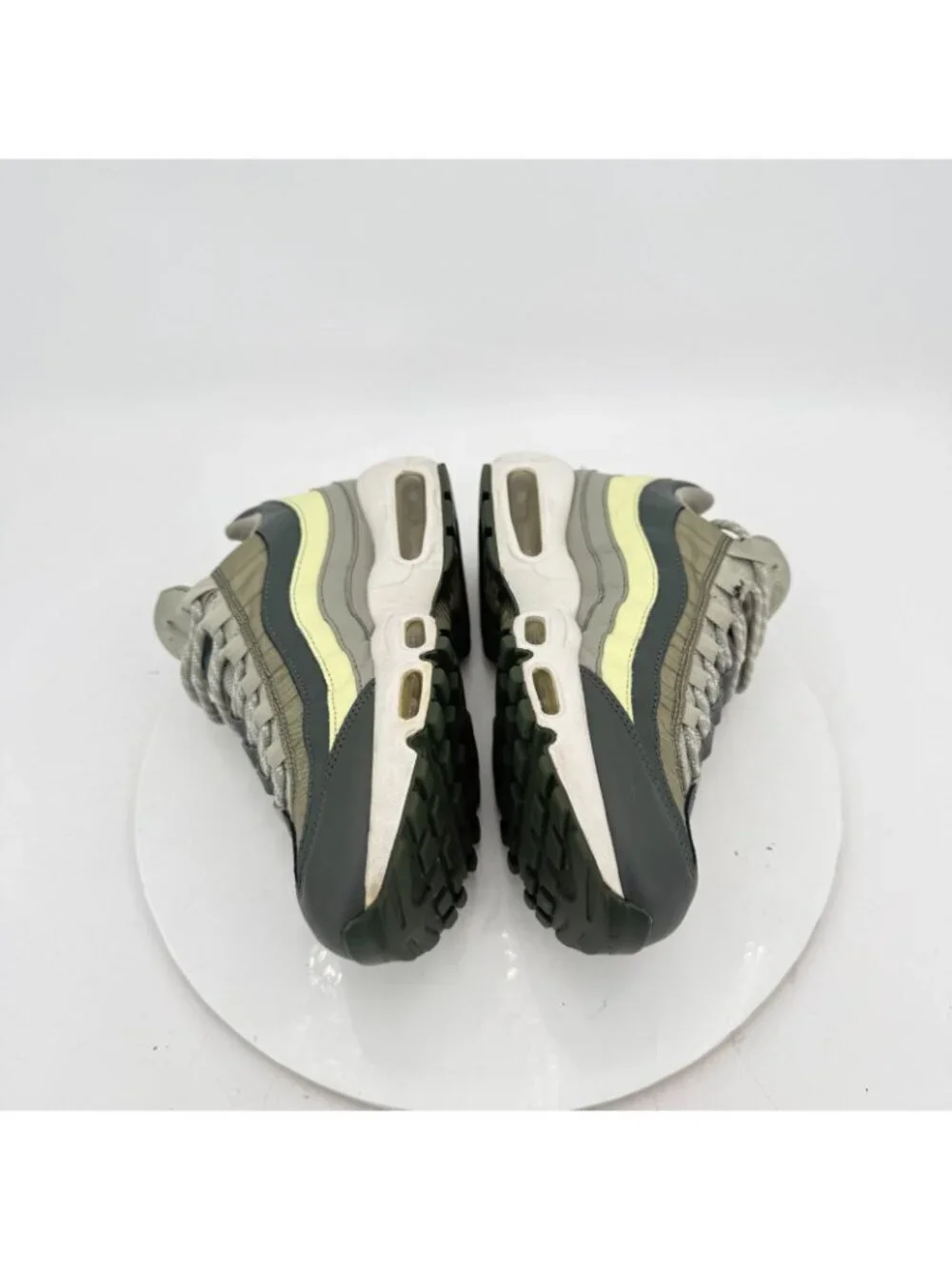 Nike Air Max 95 Women Size 8.5 307960-305 Mineral Spruce Luminous Green Shoes